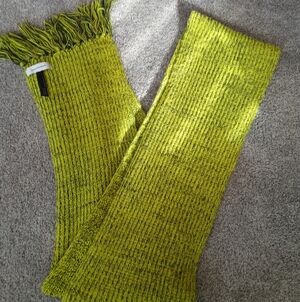 LAST CHANCE! Urban Outfitters Light Green Knit Scarf